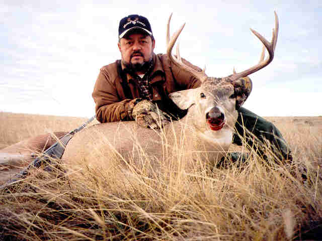 Photo of Ubaldo Lopez's 2005 whitetail buck