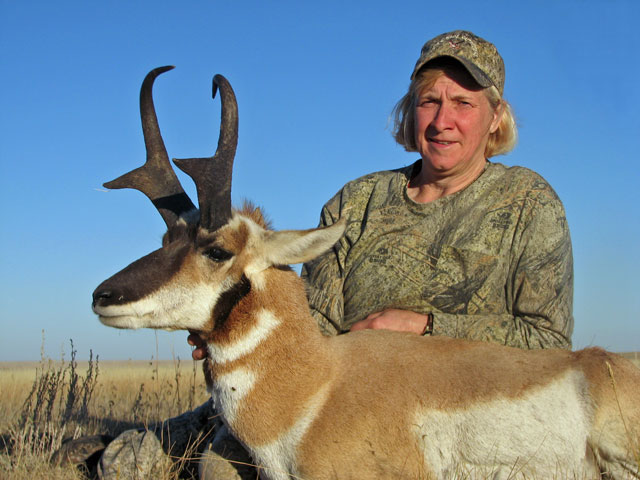 Photo of Susan Touhy with her 2008 Alberta Pronghorn Antelope
