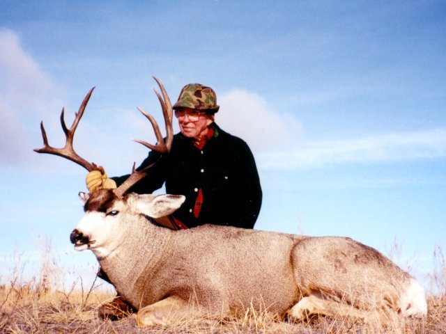 Trophy Mule Deer Hunt