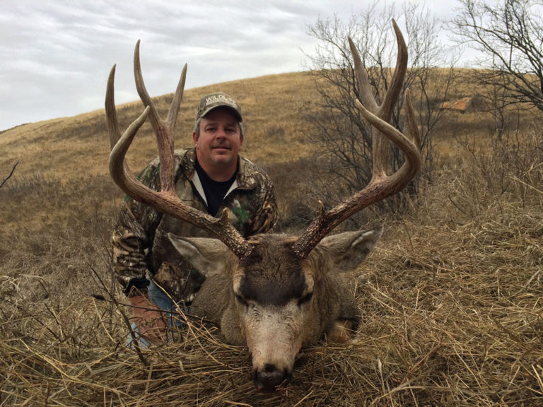 Trophy Mule Deer Hunt